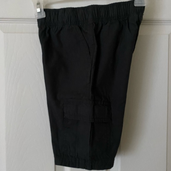 NWOT Children’s Place Cargo Shorts / 6 - Picture 3 of 7
